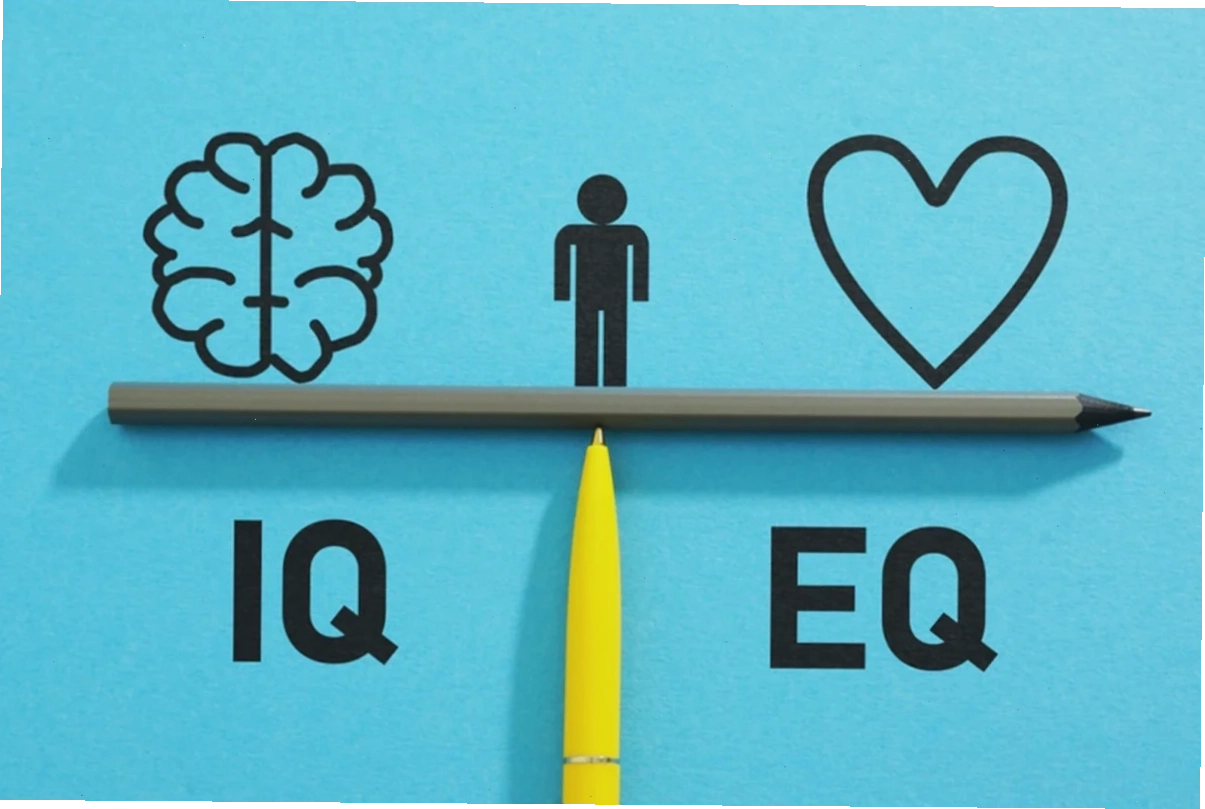 Sự cân bằng giữa EQ và IQ đóng vai trò quan trọng trong sự nghiệp