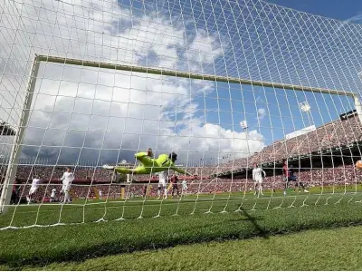 Hành trình thủ môn Thibaut Courtois và vị thế gã khổng lồ